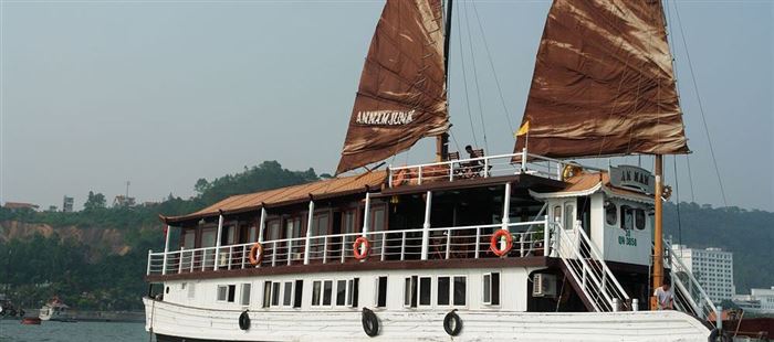 Jonque An Nam sur baie de Ha Long (2 jours 1 nuit)